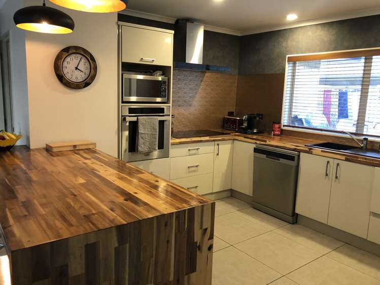 121 Pine Harbour Parade Beachlands_7