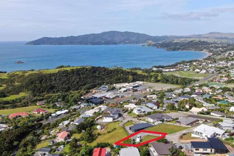 13 Nancy Wake Place Cable Bay_13