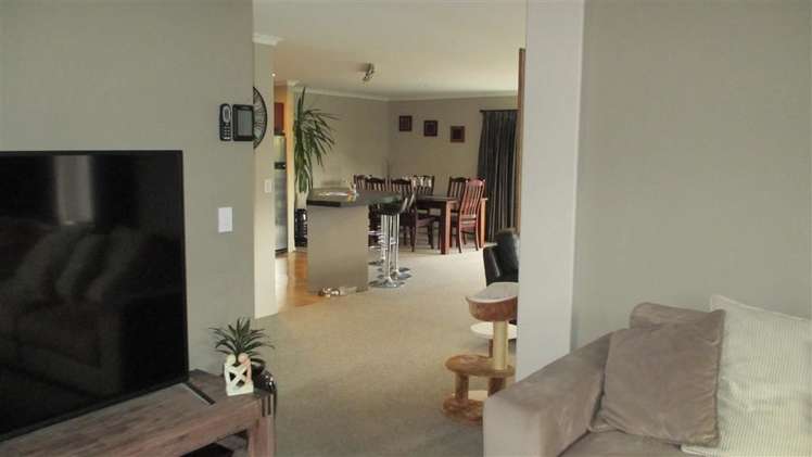 9 Ford Mews Springston_3