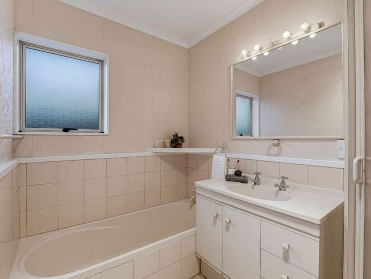 30 Kakaho Drive Tawhero_26
