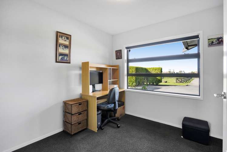 60 Monmouth Road Pembroke_35