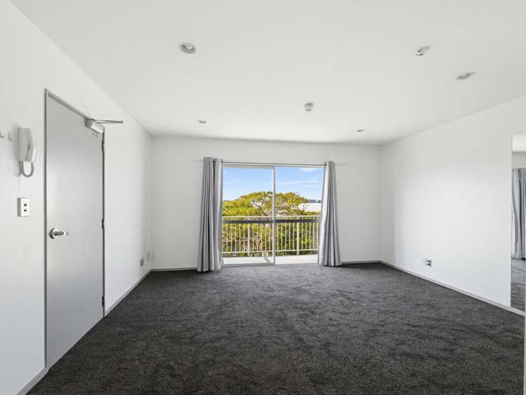 8/443 Cashel Street_1