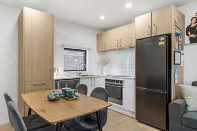 2/4 Harry Ward Place_3
