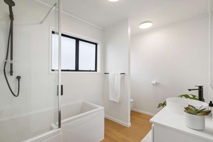 2/57 Lake Road Devonport_12