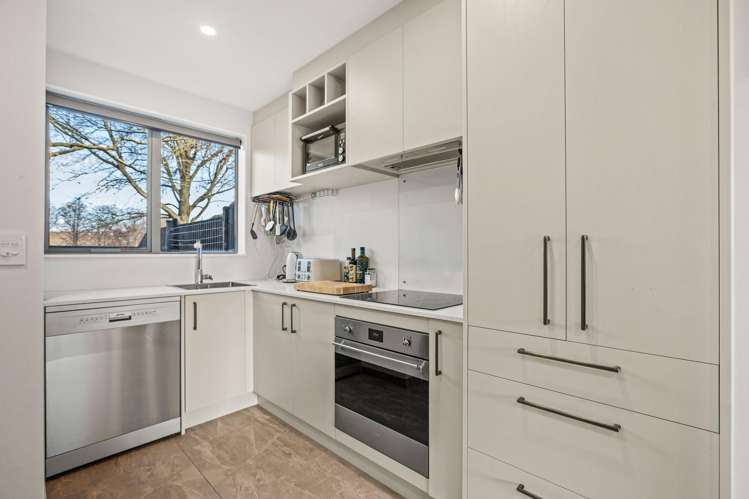 18/27 Harewood Road Papanui_11