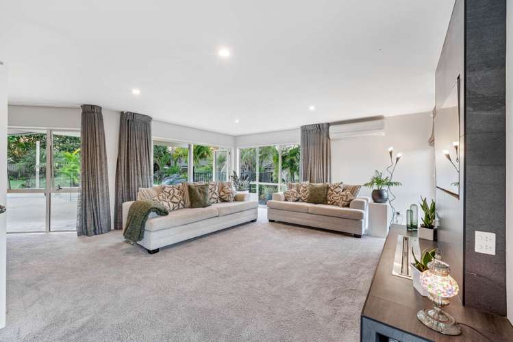 16 Windfall Grove Greenhithe_6