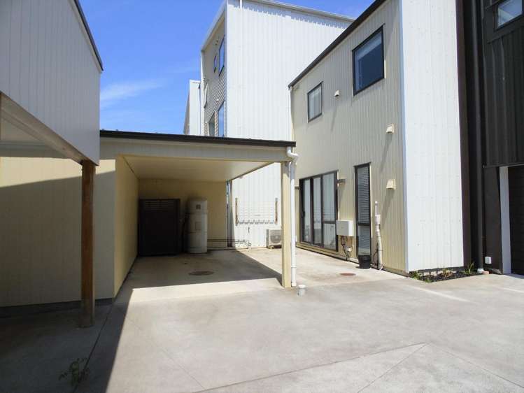 213 Hobsonville Point Road 1626_18