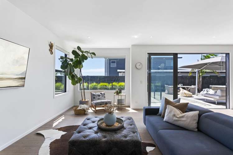 32 Defender Crescent_5