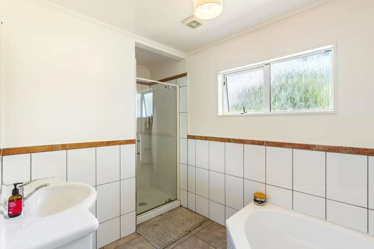 93B Pukenamu Road Te Horo_17