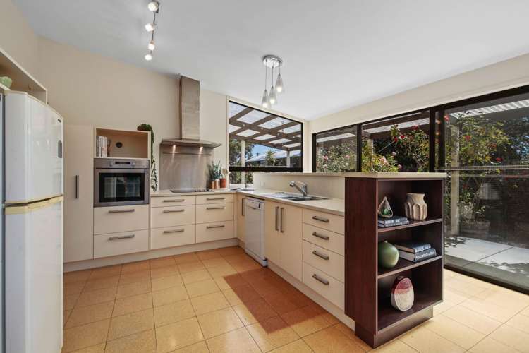 14A Brian Bary Street Redwoodtown_20