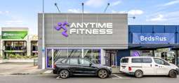 Investors muscle up for New Lynn gym site