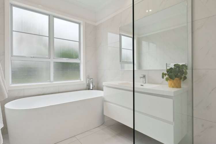 27 Almond Grove Greenhithe_15