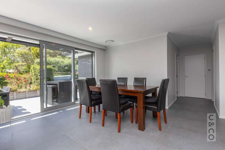 4 School Road Riverhead_12