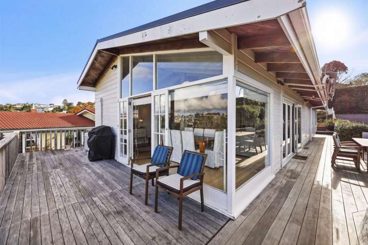 13 Colmar Road Mellons Bay_19
