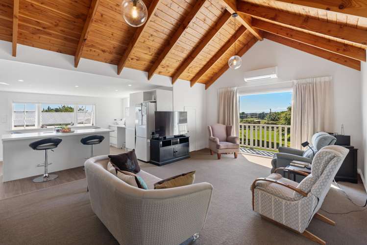 106 Settlement Road Te Horo_23