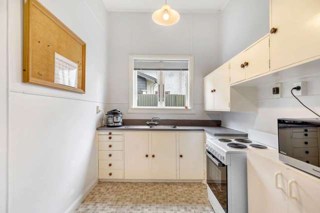 127 Linton Street West End_3