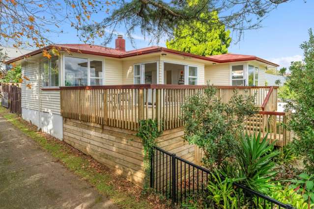 3 Marie Crescent Te Atatu South_3