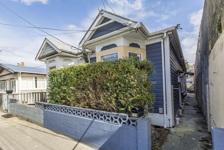 520 Adelaide Road_1