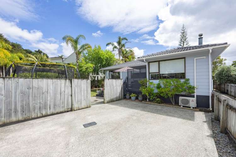 25 Coey Place Glen Eden_16