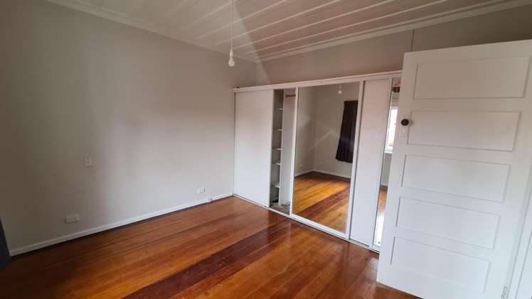51 Keyte Street 11640_6