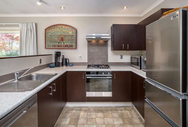 8 Jellicoe Street Greytown_5