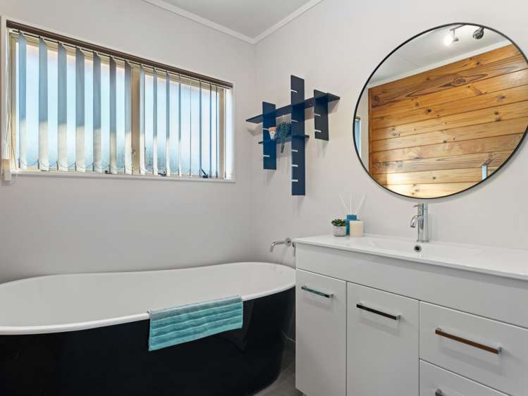 11 Graham Tagg Close Pahurehure_22