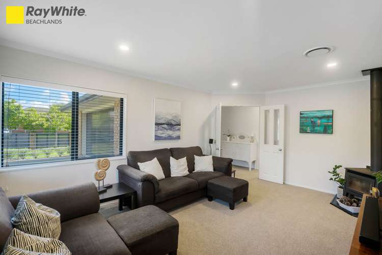 17 Fourth View Avenue Beachlands_27