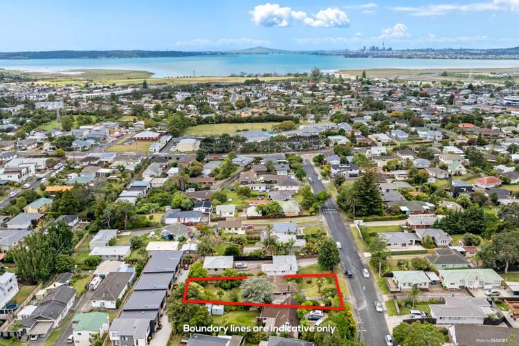 17 Amberley Avenue Te Atatu South_7