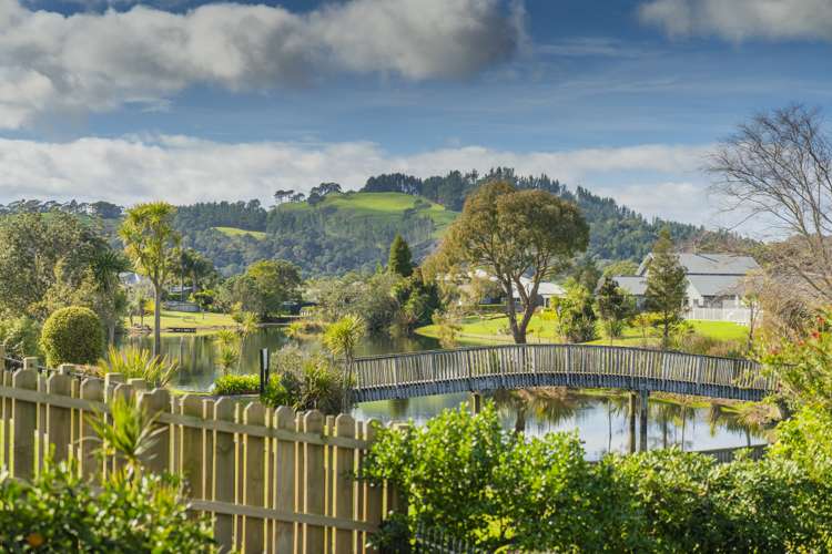 13 Martin Place Cooks Beach_19