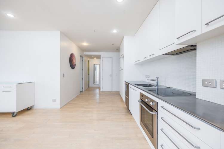 1212/30 Beach Road Auckland Central_9
