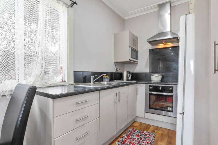 1/11 George Street Mangere East_5