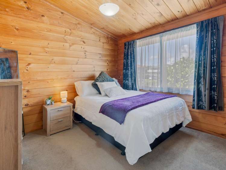 3 Hattaway Avenue Bucklands Beach_17