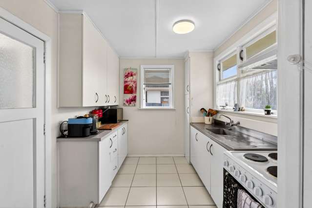 5 Neal Crescent Onekawa_1