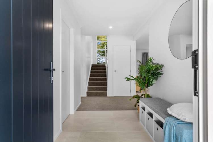 14 Rolling Stone Rise Tikipunga_7