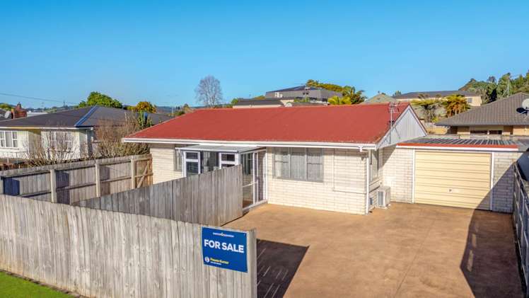 2/9 Argyle Avenue Pahurehure_5