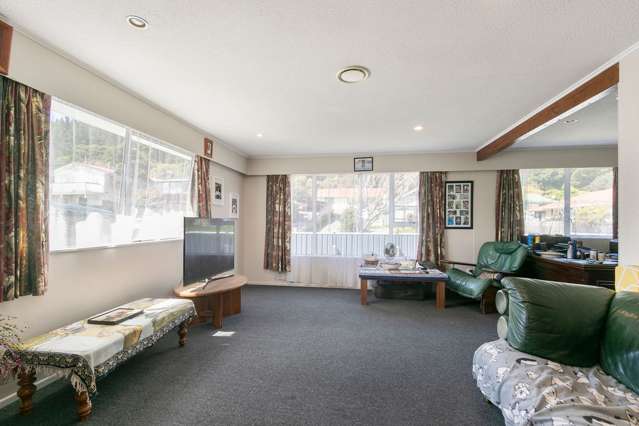 35 Trelawney Road Wainuiomata_3