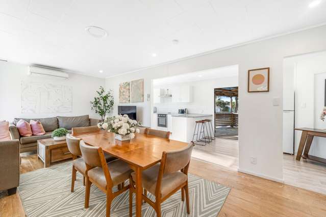 12 Sandrine Avenue Clover Park_2