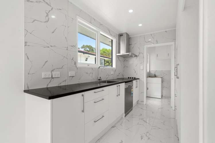 1/34 Landon Avenue Mangere East_3