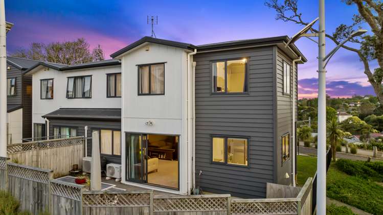 30 Whakawhiti Loop Avondale_1