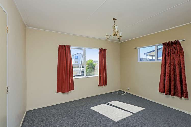 347 Flaxmere Avenue Flaxmere_5