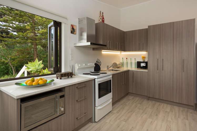12B Waihuka Road Omapere_5