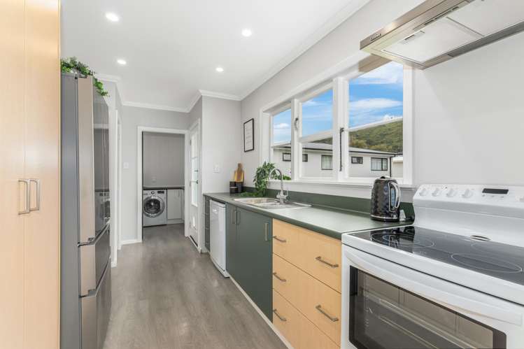 72 Hyde Street Wainuiomata_10