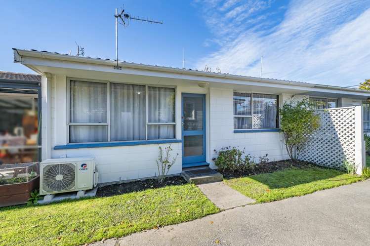 2/45 Gresford Street_0