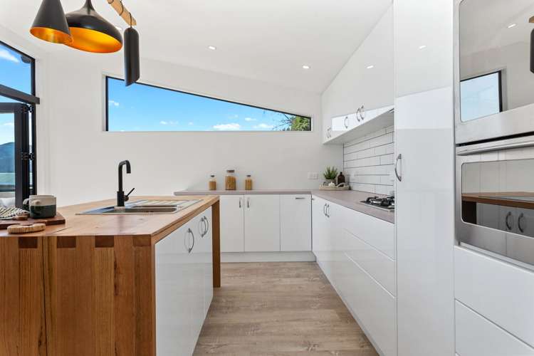 56 Marine Drive Diamond Harbour_11