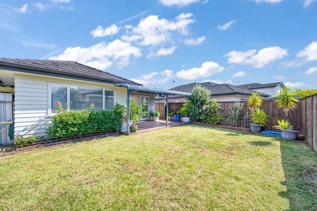 8 Reno Way Flat Bush_3