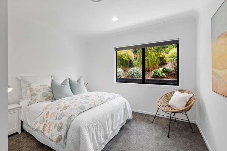 4 Grovenor Drive Orewa_10