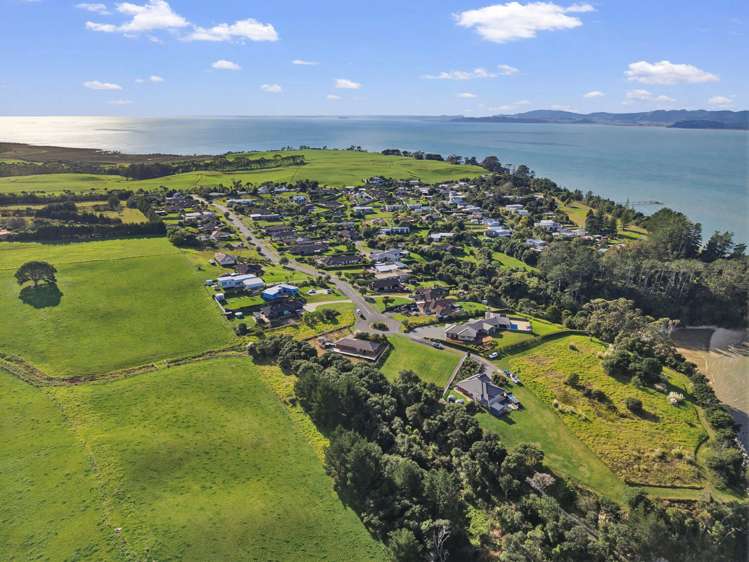 96 Omana Avenue Shelly Beach Helensville_33