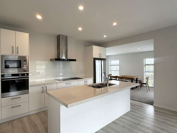 21 Matepu Crescent Pyes Pa_16