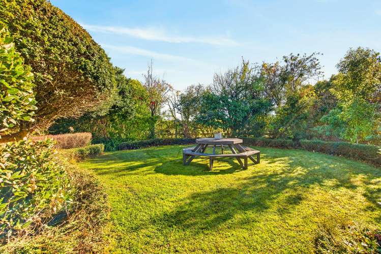1685 Korokipo Road Fernhill_17