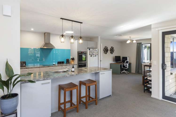 4 Malory Way Rolleston_10